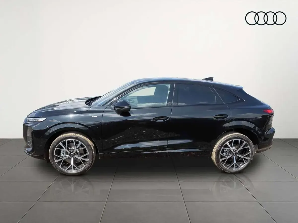 Neu Audi Q3 S-Line 150 PS (110 kW) 2026 Pfeilgrau perleffekt SUV