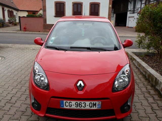 Gebraucht Renault Twingo 103 PS (75 kW) 2010 Rot Kleinwagen