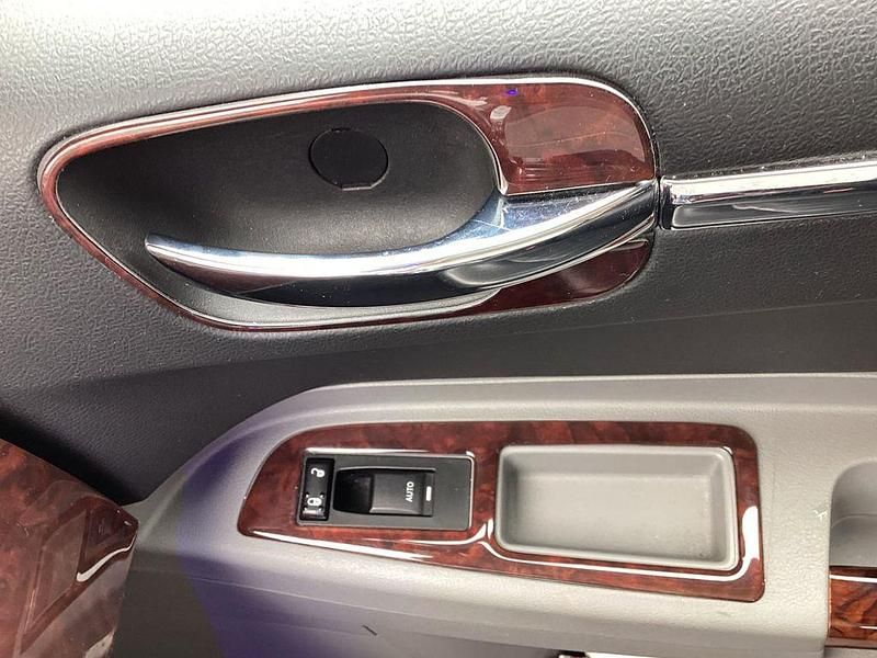 Gebraucht Chrysler 300C 218 PS (160 kW) 2008 Silber Limousine