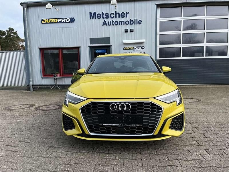 Gebraucht Audi A3 e-tron S-Line 150 PS (110 kW) 2023 Pythongelb metallic Kleinwagen