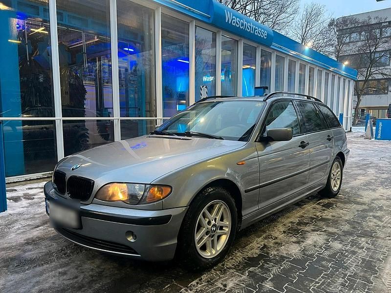 Grau Gebraucht 2003 BMW 316 Kombi | 1.900 € (Fairer Preis) - Bild 1/4