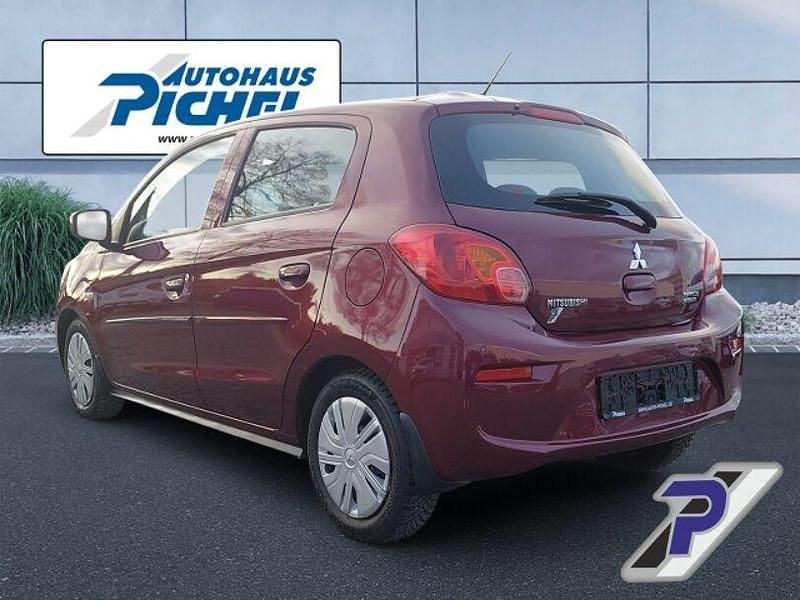 Gebraucht Mitsubishi Space Star Edition 71 PS (52 kW) 2017 Rot Limousine