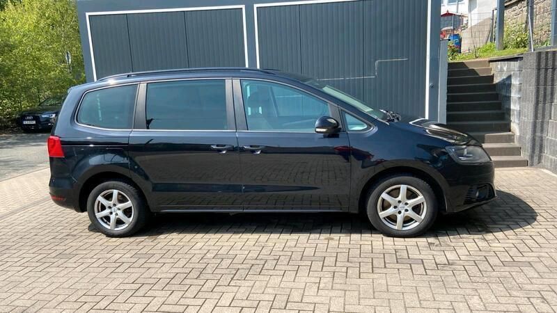 Schwarz Gebraucht 2012 Seat Alhambra Van / Kleinbus | 7.200 € (Superpreis) - Bild 1/4