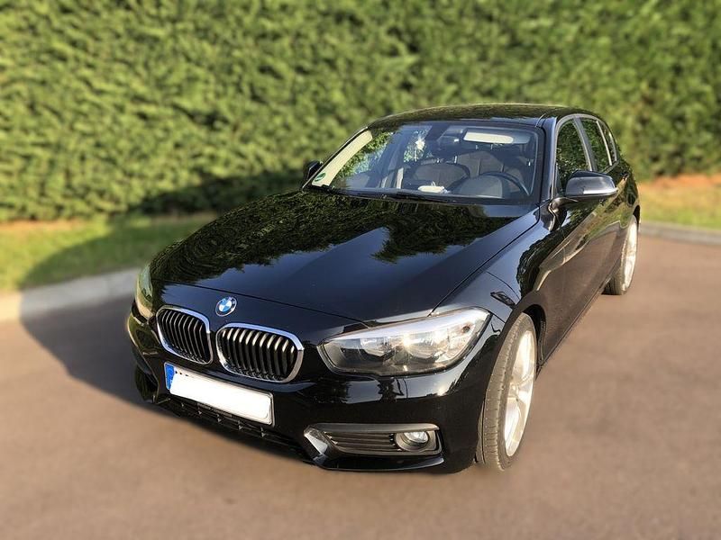 Schwarz Gebraucht 2017 BMW 118 Kleinwagen | 12.900 € (Guter Preis) - Bild 1/4