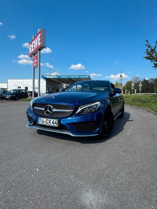 Blau Gebraucht 2016 Mercedes C300 AMG Coupé | 22.999 € (Fairer Preis) - Bild 1/4