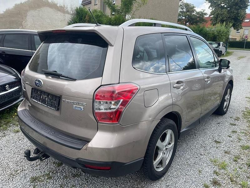 Gebraucht Subaru Forester 147 PS (108 kW) 2014 Grau SUV