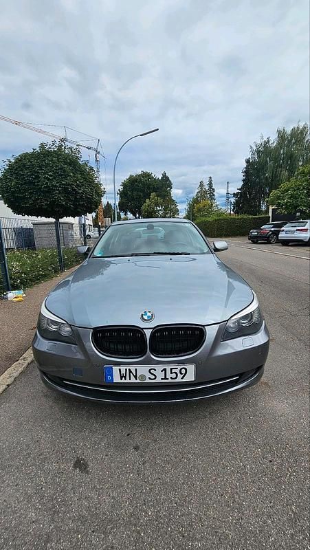 Grau Gebraucht 2007 BMW 523 Limousine | 5.000 € (Fairer Preis) - Bild 1/4