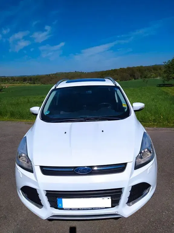 Gebraucht Ford Kuga SYNC Edition 150 PS (110 kW) 2015 Weiß SUV