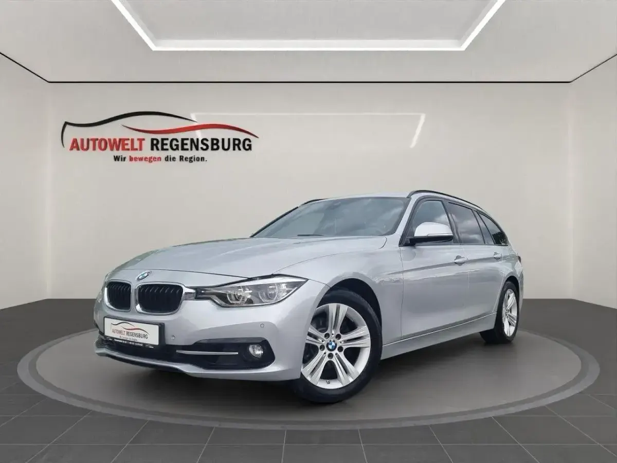 Gebraucht BMW 318 Shadowline 136 PS (100 kW) 2016 Silber Kombi