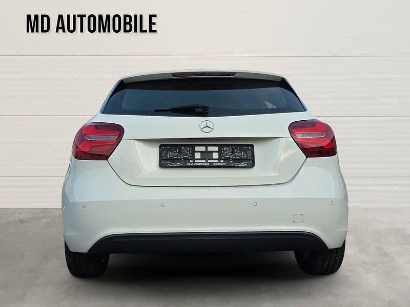 Gebraucht Mercedes A200 156 PS (114 kW) 2016 Weiß Limousine