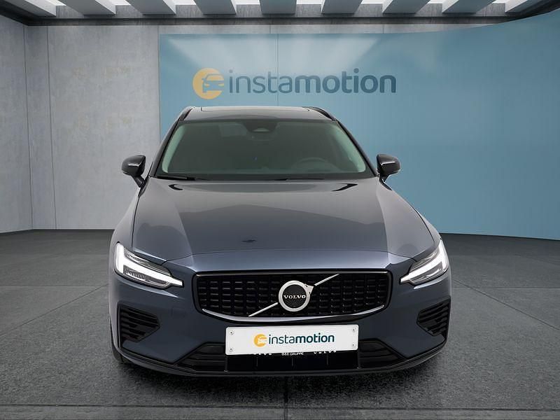 Gebraucht Volvo V60 455 PS (334 kW) 2025 Blau Kombi