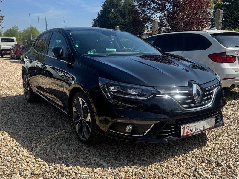Schwarz Gebraucht 2016 Renault Mégane IV Intens Limousine | 6.999 € (Fairer Preis) - Bild 1/4