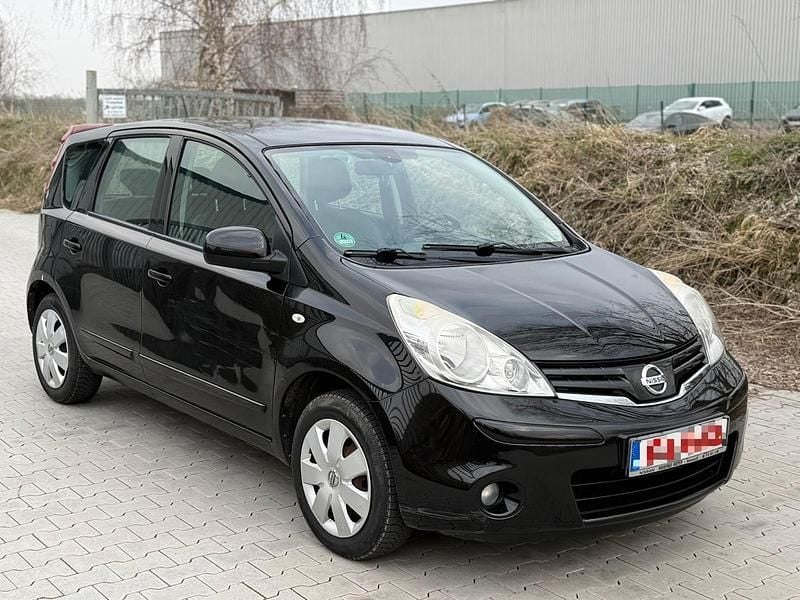 Gebraucht Nissan Note 88 PS (64 kW) 2013 Schwarz Kleinwagen