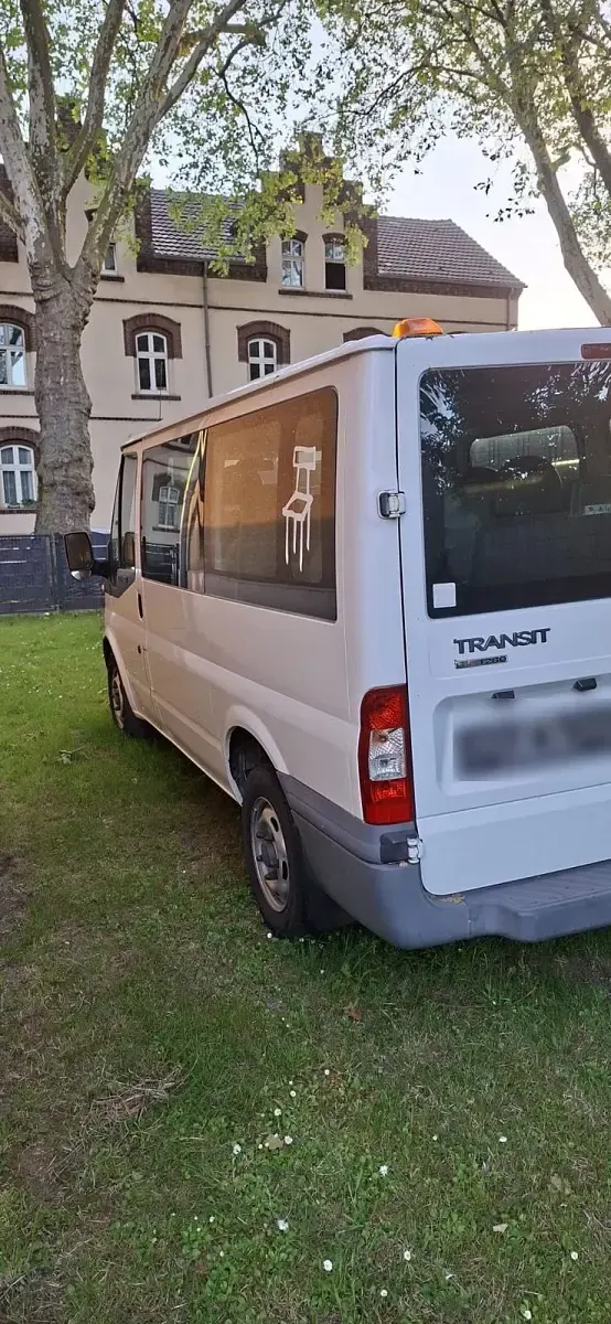 Gebraucht Ford Tourneo 85 PS (62 kW) 2012 Weiß Van / Kleinbus