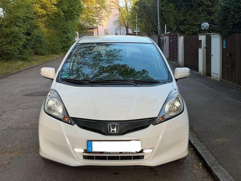 Gebraucht Honda Jazz Elegance 98 PS (72 kW) 2011 Weiß Kleinwagen