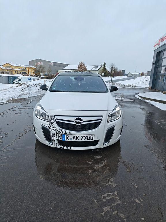 Gebraucht Opel Insignia OPC 325 PS (239 kW) 2010 Weiß Limousine