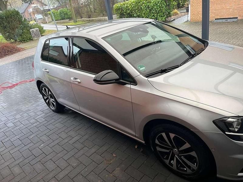Gebraucht VW Golf VII 150 PS (110 kW) 2019 Silber Limousine