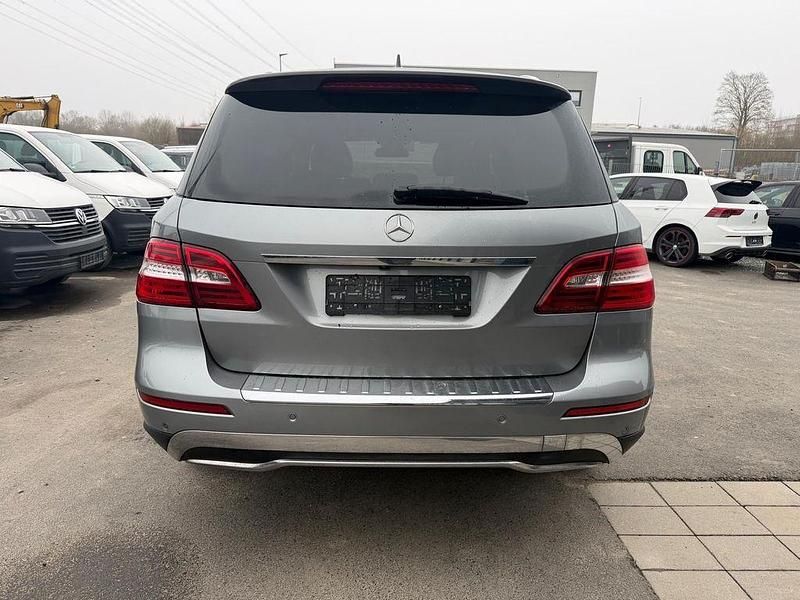 Gebraucht Mercedes ML350 258 PS (189 kW) 2012 Silber SUV