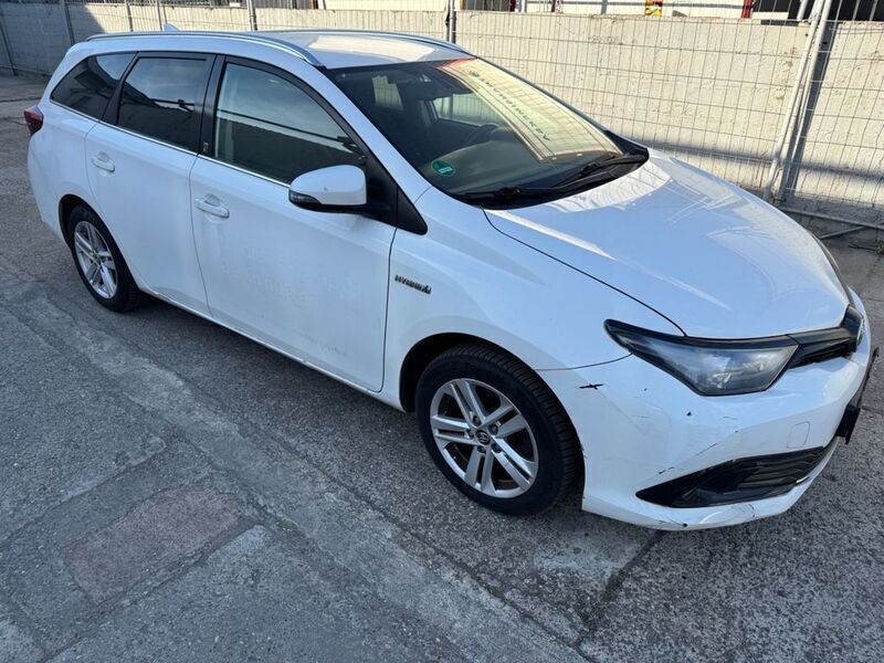 Weiß Gebraucht 2019 Toyota Auris Touring Sports Kombi | 9.500 € (Fairer Preis) - Bild 1/4