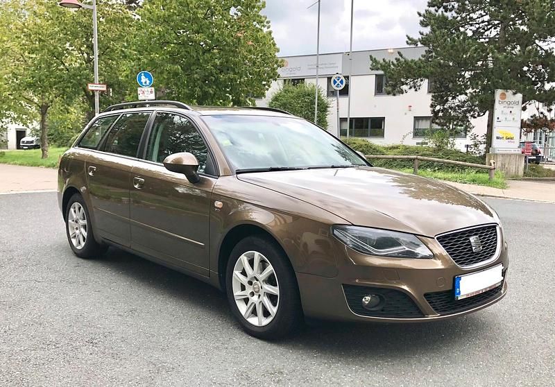 Braun Gebraucht 2012 Seat Exeo Kombi | 5.500 € (Fairer Preis) - Bild 1/4