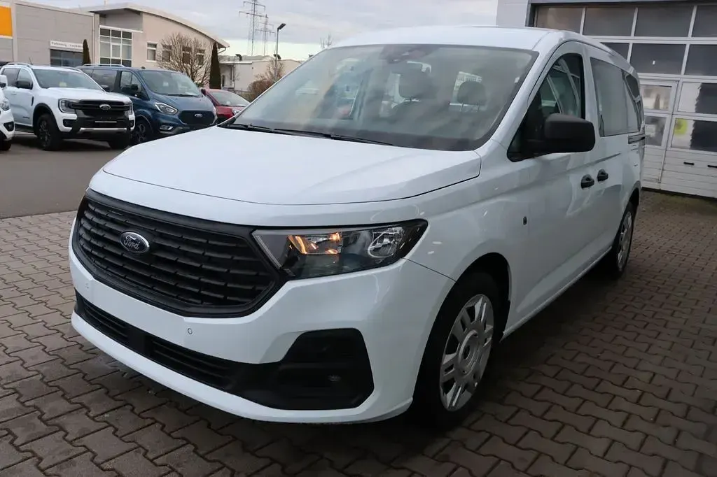 Neu Ford Grand Tourneo Connect 102 PS (75 kW) 2026 Frozen white Van / Kleinbus
