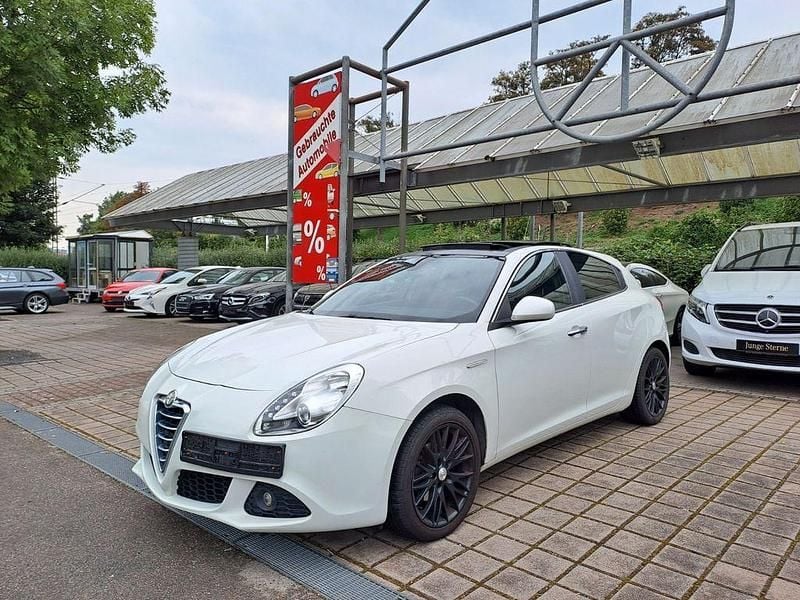 Gebraucht 2011 Alfa Romeo Giulietta Turismo Kleinwagen | 4.950 € (Fairer Preis) - Bild 1/4