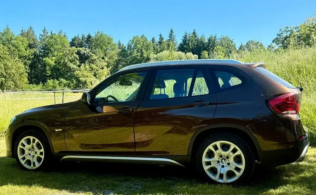 Gebraucht BMW X1 xLine 177 PS (130 kW) 2011 Braun SUV