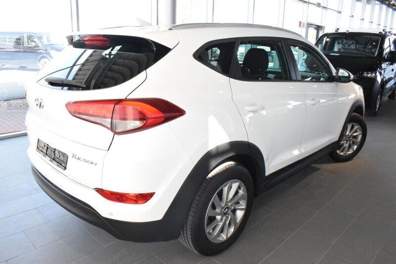 Gebraucht Hyundai Tucson Advantage 132 PS (97 kW) 2017 Weiß SUV