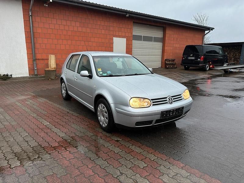 Gebraucht VW Golf IV 101 PS (74 kW) 2003 Silber Kleinwagen