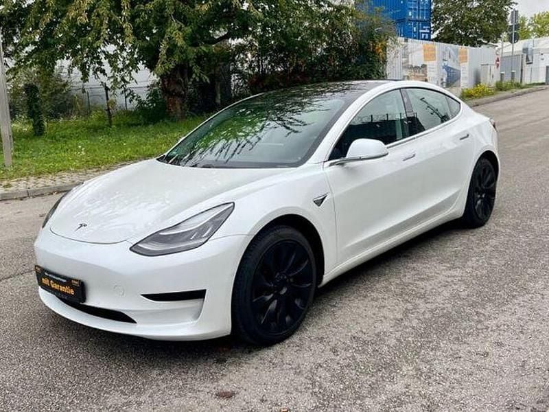Weiss Gebraucht 2020 Tesla Model 3 Limousine | 20.490 € (Guter Preis) - Bild 1/4