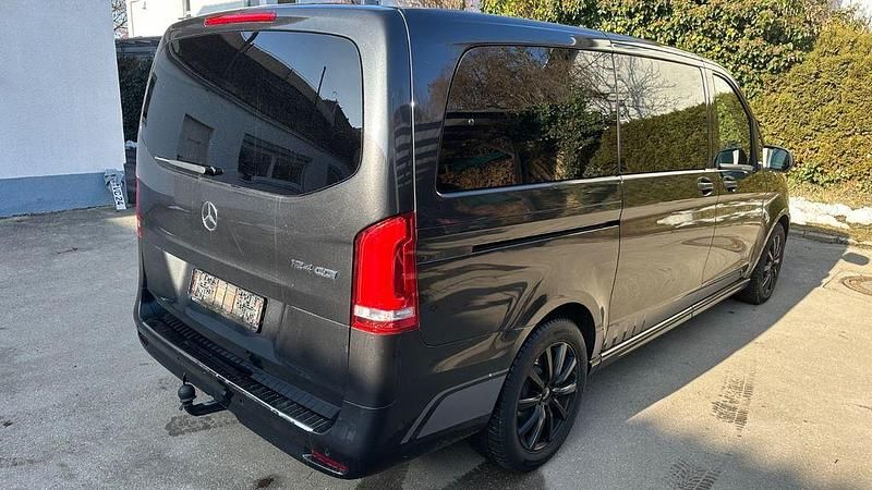 Gebraucht Mercedes Vito Edition 237 PS (174 kW) 2021 Grau Van