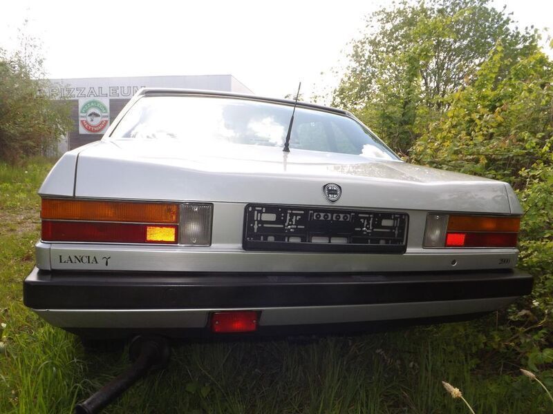 Gebraucht Lancia Gamma 140 PS (102 kW) 1981 Silber Coupé