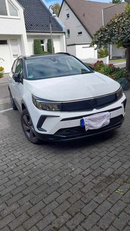 Weiß Gebraucht 2022 Opel Grandland X GS Line SUV | 22.999 € (Fairer Preis) - Bild 1/4