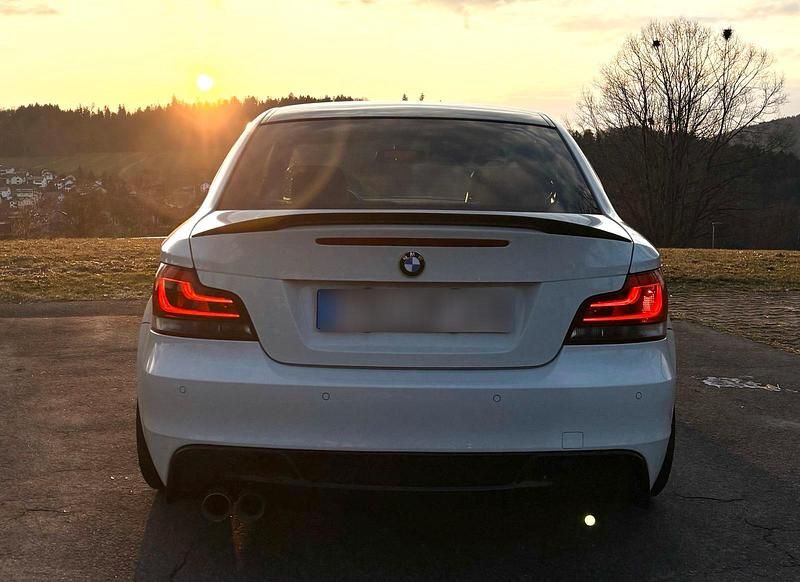 Gebraucht BMW 120 Coupé 177 PS (130 kW) 2012 Weiß Coupé