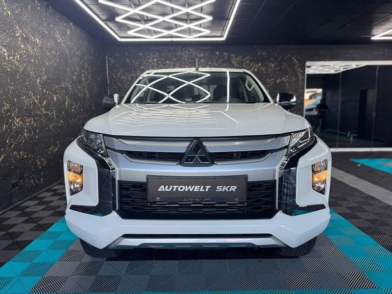 Gebraucht Mitsubishi L200 Basis 150 PS (110 kW) 2022 Weiß Pickup