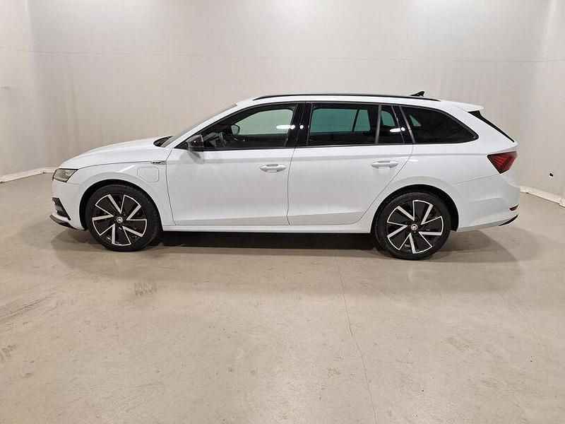 Gebraucht Skoda Octavia SportLine 2022 Weiss