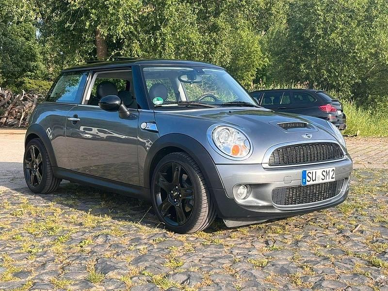 Usado Mini Cooper S 173 HP (127 kW) 2009 Cinzento Citadino