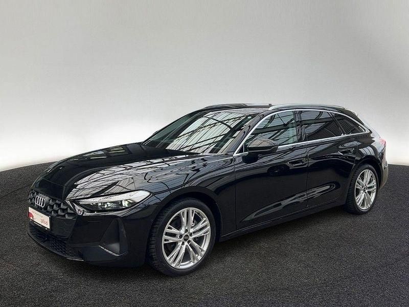 Gebraucht Audi A5 Ambiente 204 PS (150 kW) 2025 Mythosschwarz metallic Kombi