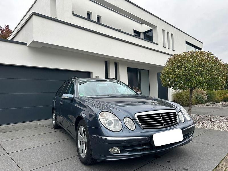 Gebraucht Mercedes E320 Avantgarde 224 PS (164 kW) 2004 Kombi