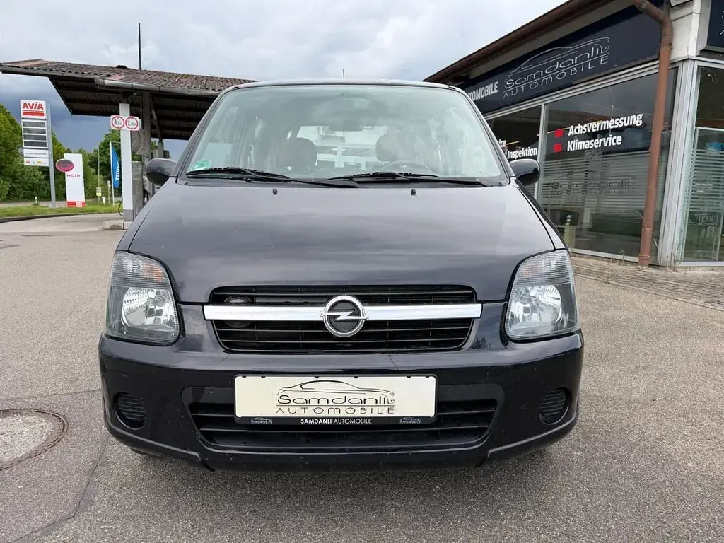 Używany Opel Agila Edition 60 KM (44 kW) 2005 Czarny Minivan