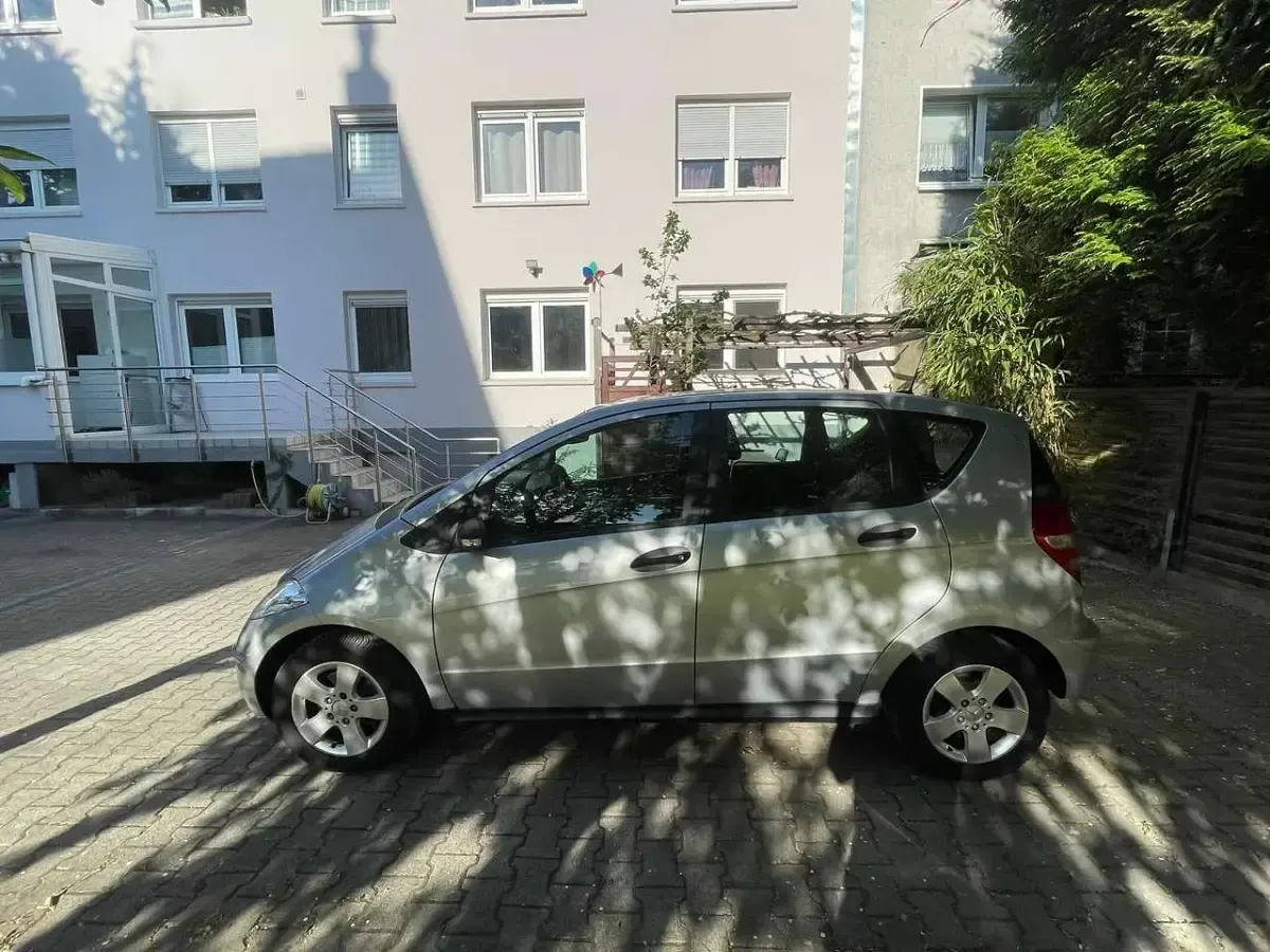 Gebraucht Mercedes A170 Classic 116 PS (85 kW) 2008 Silber Limousine