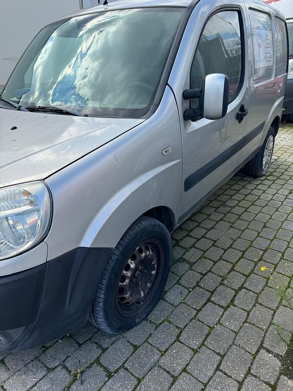 Gebraucht 2007 Fiat Doblò Van / Kleinbus | 950 € - Bild 1/4