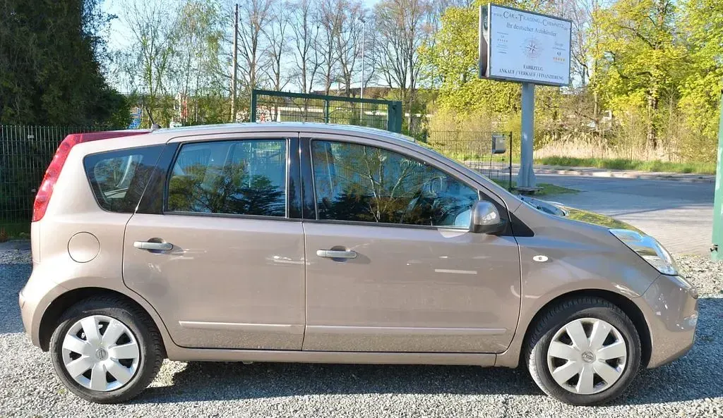 Gebraucht Nissan Note Acenta 88 PS (64 kW) 2011 Braun Limousine