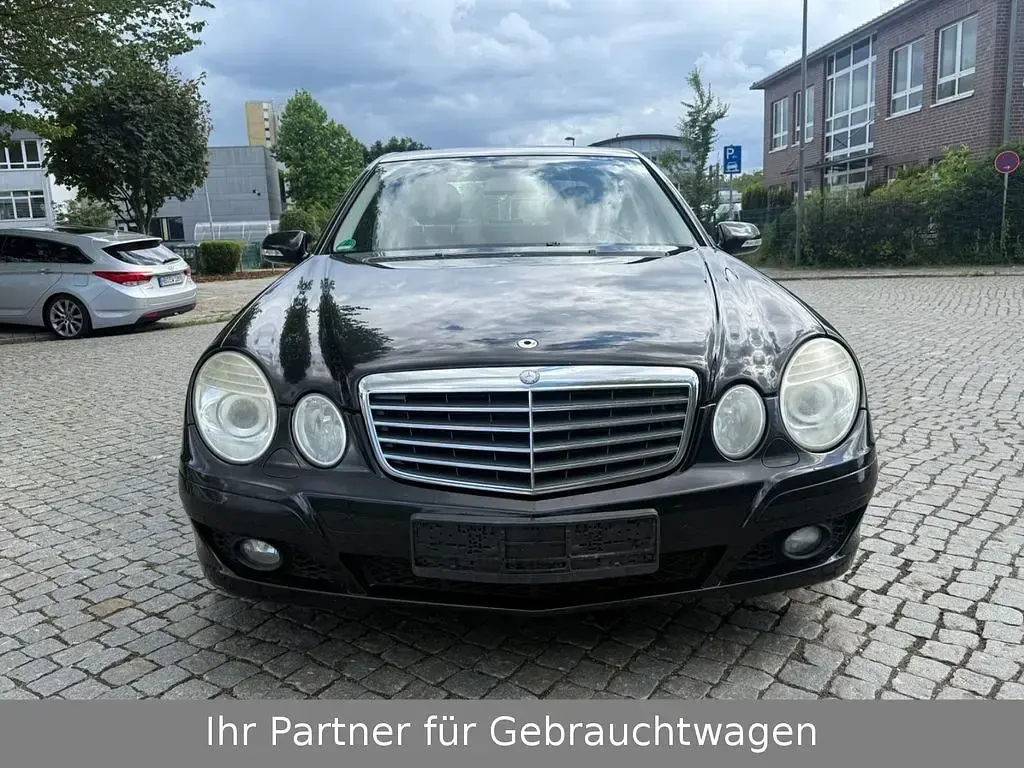 Gebraucht Mercedes E220 170 PS (125 kW) 2007 Schwarz Limousine