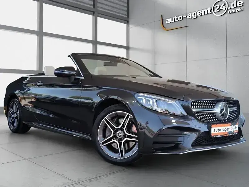 Gebraucht Mercedes C300 AMG line 258 PS (189 kW) 2021 Cabrio