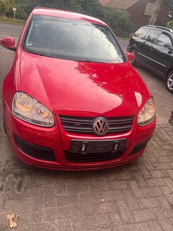Rot Gebraucht 2006 VW Golf V R-line Kleinwagen | 1.400 € (Superpreis) - Bild 1/4