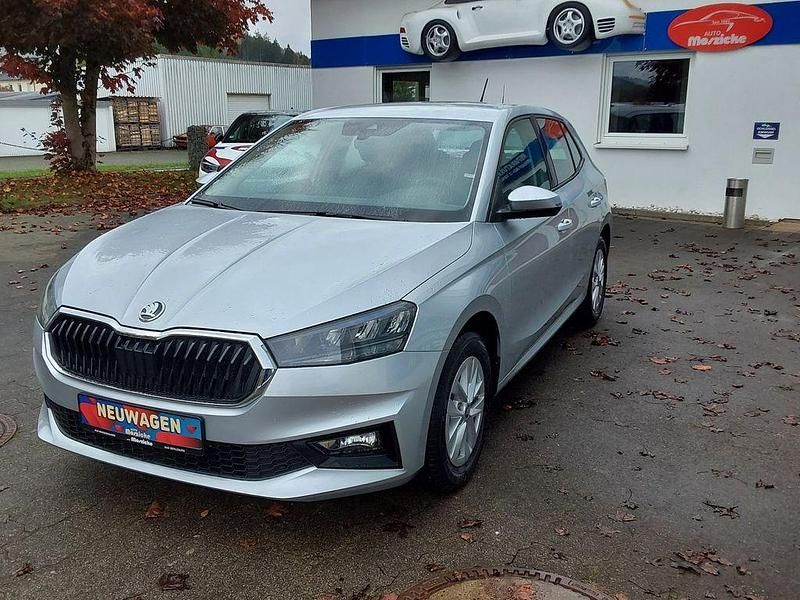 Neu Skoda Fabia Selection 80 PS (58 kW) 2025 Silber Kleinwagen
