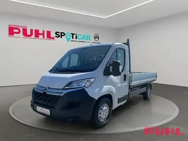 Gebraucht Citroën Jumper 140 PS (102 kW) 2021 Lackierung weiss icy/deckende lackierung Van / Kleinbus