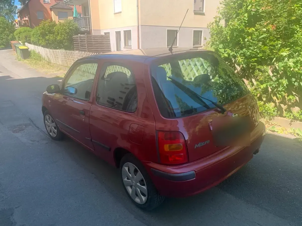 Used Nissan Micra 75 HP (55 kW) 1999 Red Hatchback