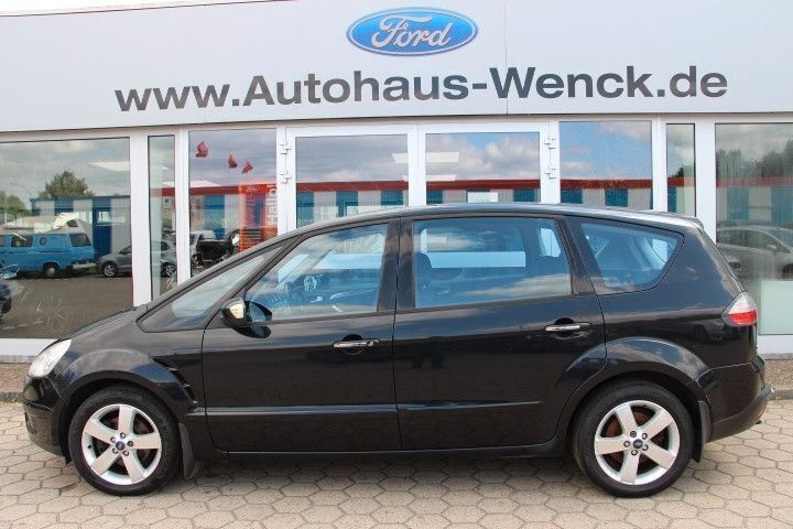 Schwarz Gebraucht 2009 Ford S-MAX Titanium Van / Kleinbus | 4.970 € (Teuer) - Bild 1/4